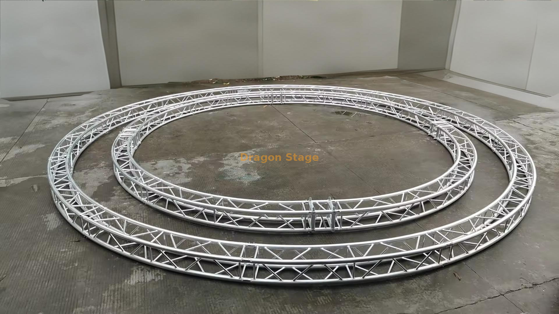 16ft Diameter Circle Round Truss Portable for Event Lighting قطره 16 قدمًا دائرة جولة الجمالون المحمولة لإضاءة الأحداث