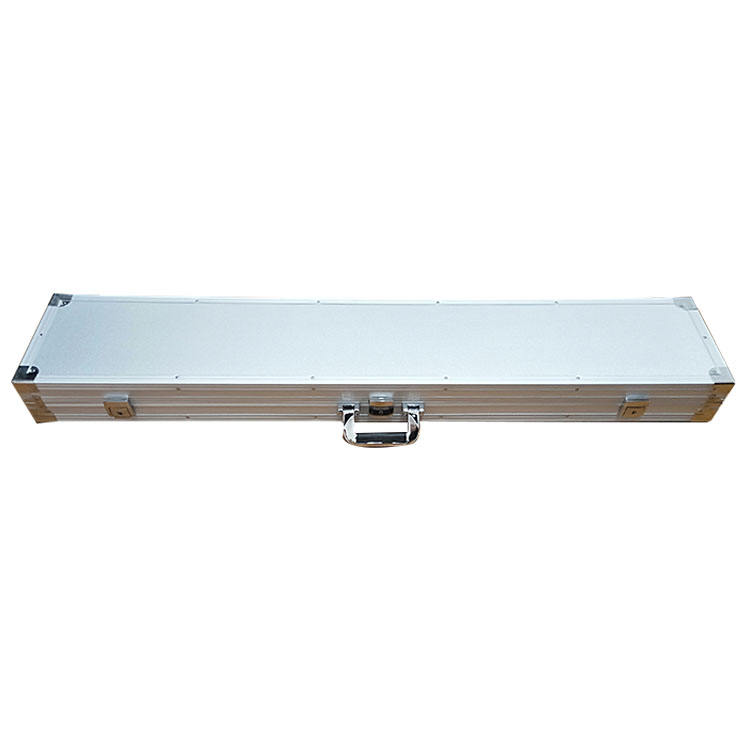 حقيبة حمل بيضاء