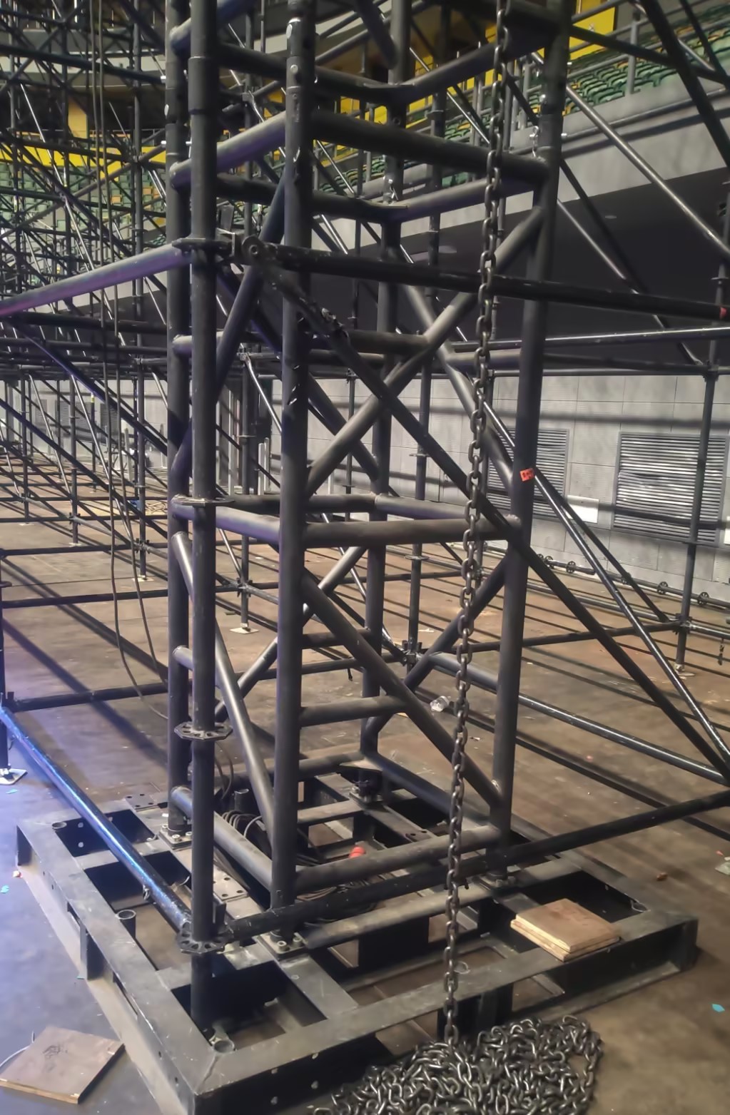 custom design base قاعدة تصميم مخصصة