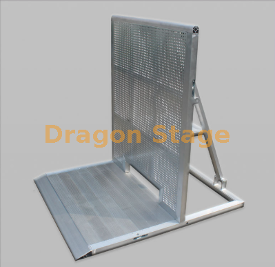 Barricades with Cable Hole المتاريس مع ثقب الكابل