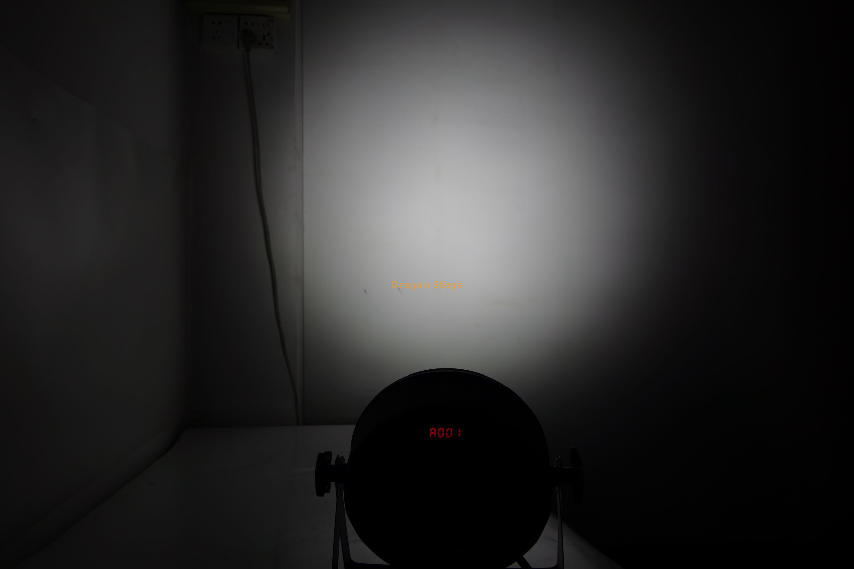 12beads 6-in-1 Plastic Flat Par Lights Small Led Par Light (5) 12Beads 6-in-1 البلاستيك مسطح أضواء المسبقة الصغيرة LED ضوء الاسمية (5)