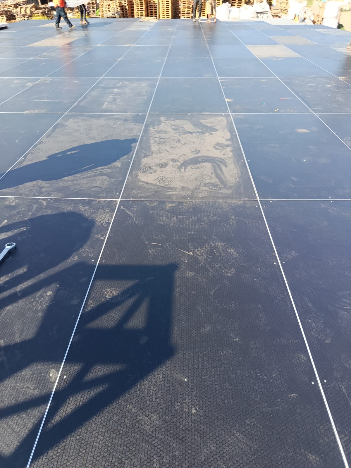 منصة مرحلة الألومنيوم Layher (2) 