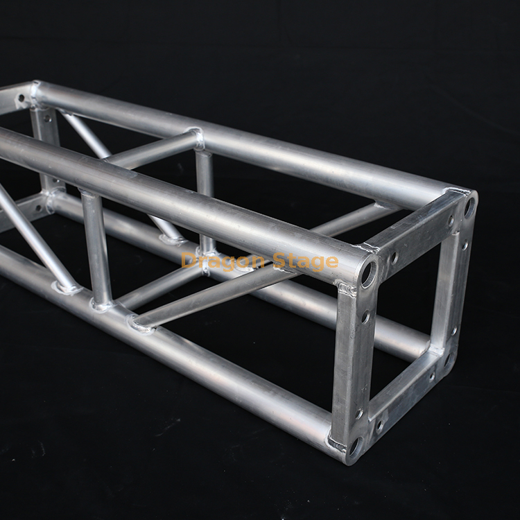 تروس الترباس للإضاءة