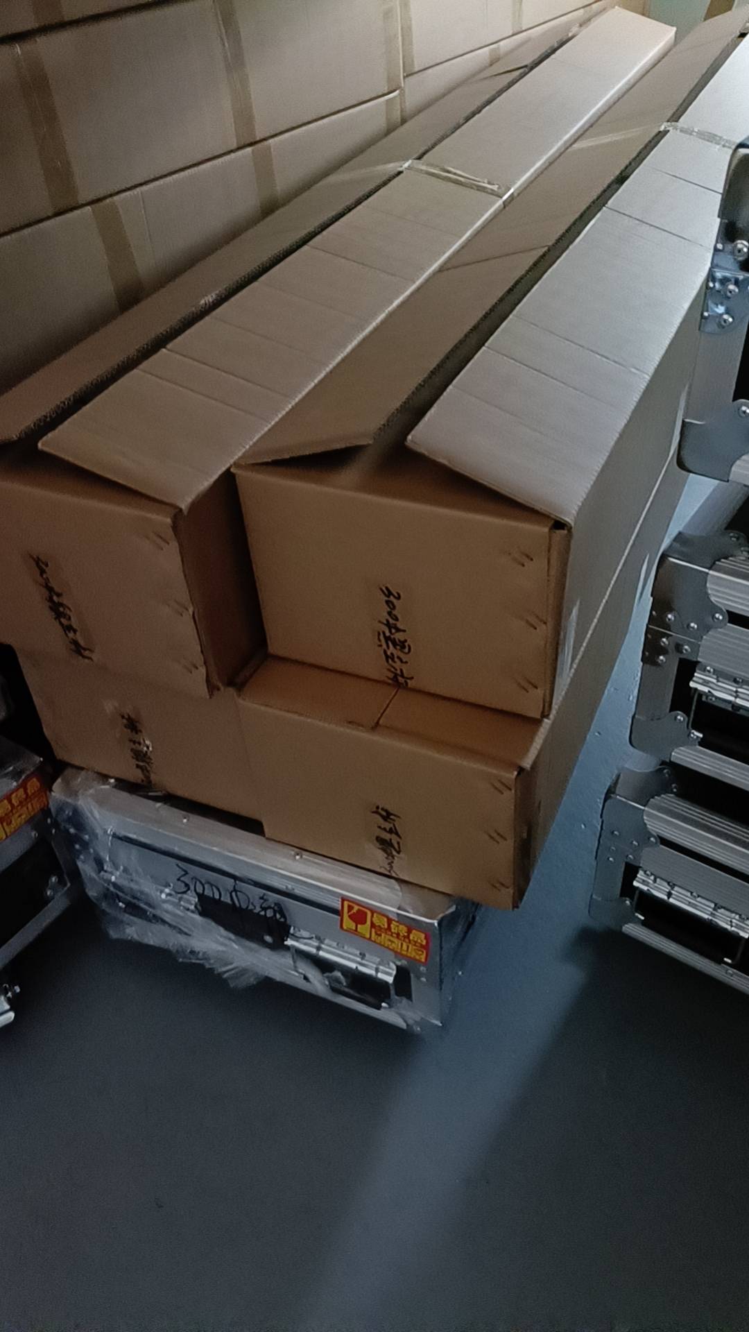 صندوق التعبئة لصندوق التعبئة للقطب 