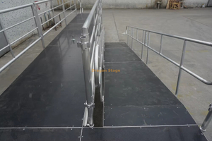 طول الشعلة الأولمبية المحمولة من الألومنيوم منحدر طوله 17.5 مترًا