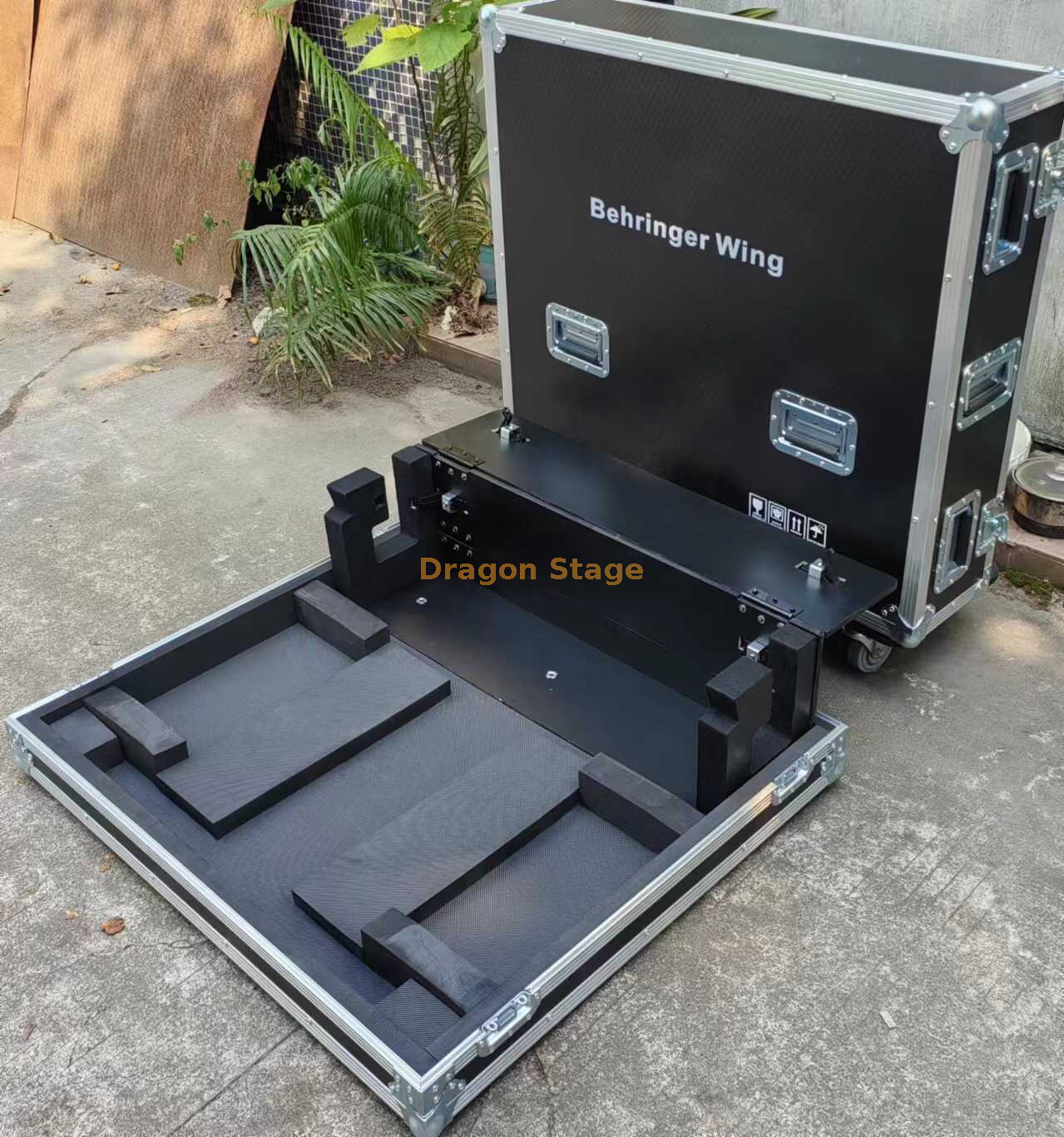 Behringer Wing Flight