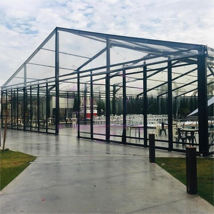 خيمة سرادق بسعة 300 مقعد