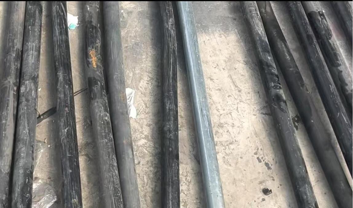 قضيب طبقة عازمة