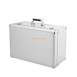 حافظة دي جي من الألومنيوم الفضية المخصصة للحدث مع رغوة وقفل