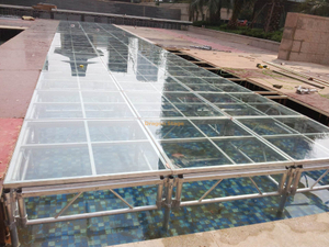 مرحلة زجاجية أكريليك محمولة من الألومنيوم لغطاء حمام السباحة 15 × 5 م ارتفاع 1.2-2 م