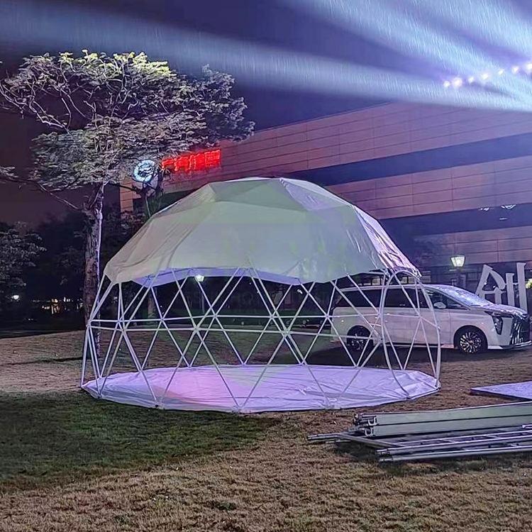 خيمة قبة الاحتفال بمهرجان الحدث