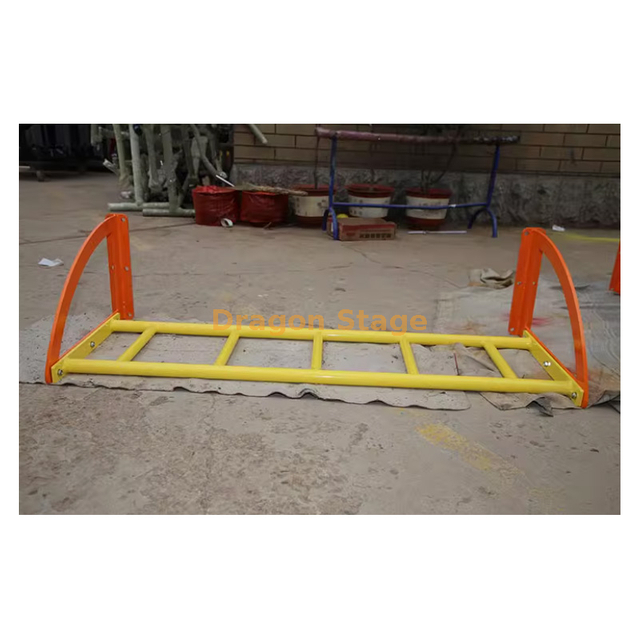 سلم مستقيم مثبت على الحائط (2M)