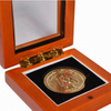 صندوق تخزين خشبي صغير للعملات المعدنية من براون مخصص للعرض