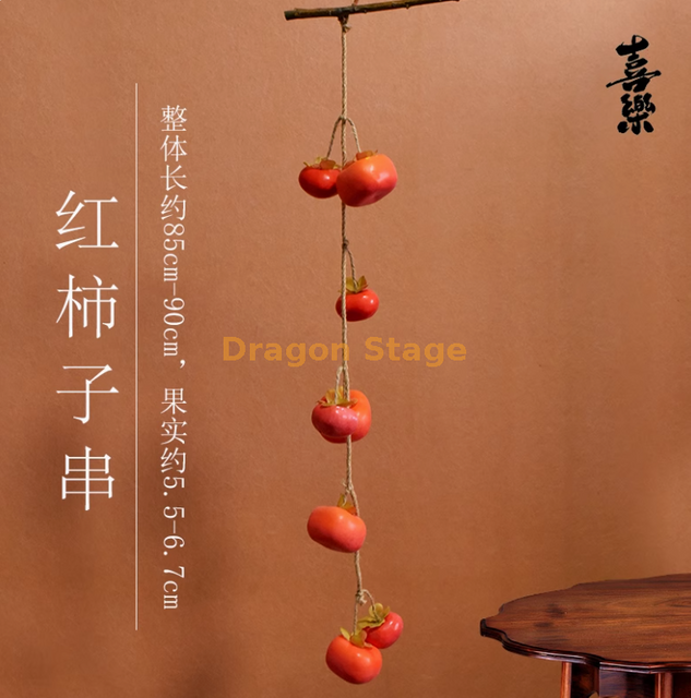 أسياخ برسيمون المحاكاة ، تفاح الرمان مع الصقيع ، والملحقات المعلقة على الحائط ، والفواكه المعلقة ، والسيخ برسيمون الأحمر