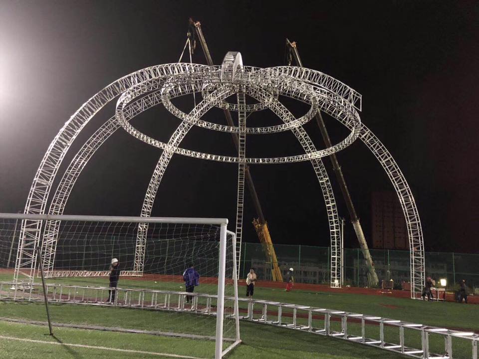 تثبيت قبة سقف الجمالون