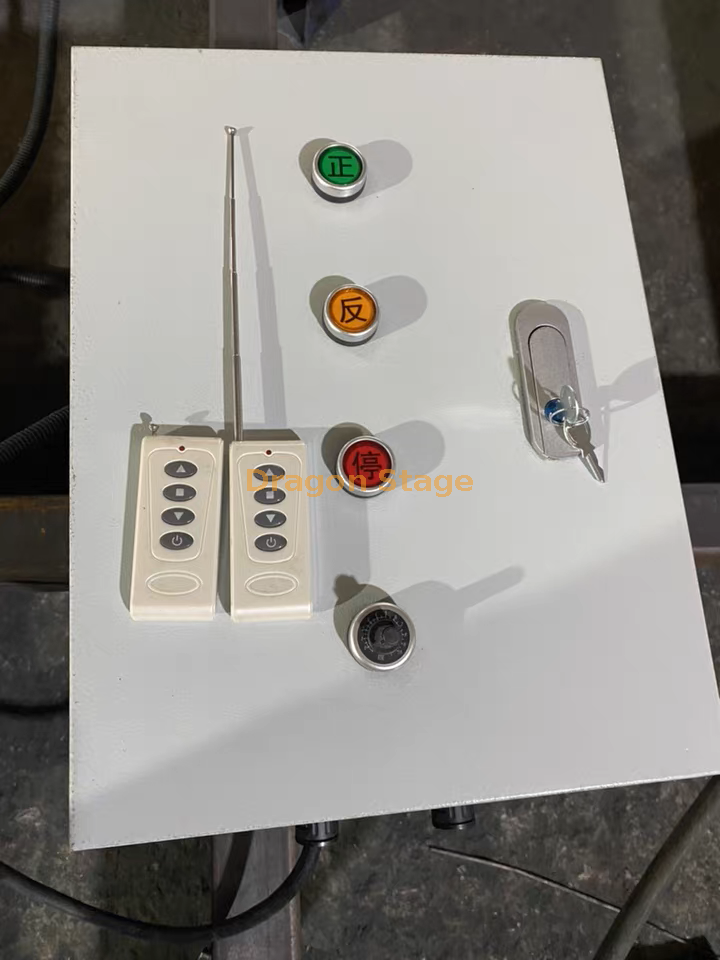 وحدة تحكم وخزانة مسرح دوارة (1)