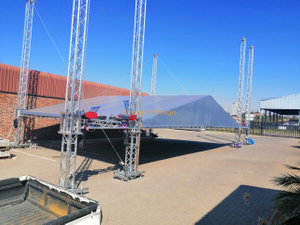 دعامات سقف مكبر صوت للمسرح من Line Array للبيع في الهواء الطلق نظام تروس لمكبر الصوت من الألومنيوم للحدث 10 × 6 متر 