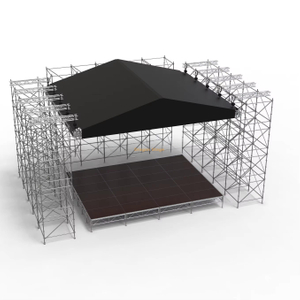 نظام تروس السقف الهرمي الكبير مقاس 20 × 20 مترًا مع 3 عوارض طويلة المدى لنظام Layher